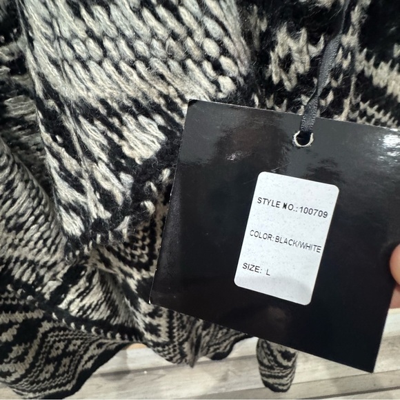 NWT Cliche’ chunky black white open cardigan sweater ❤️ - Picture 6 of 6
